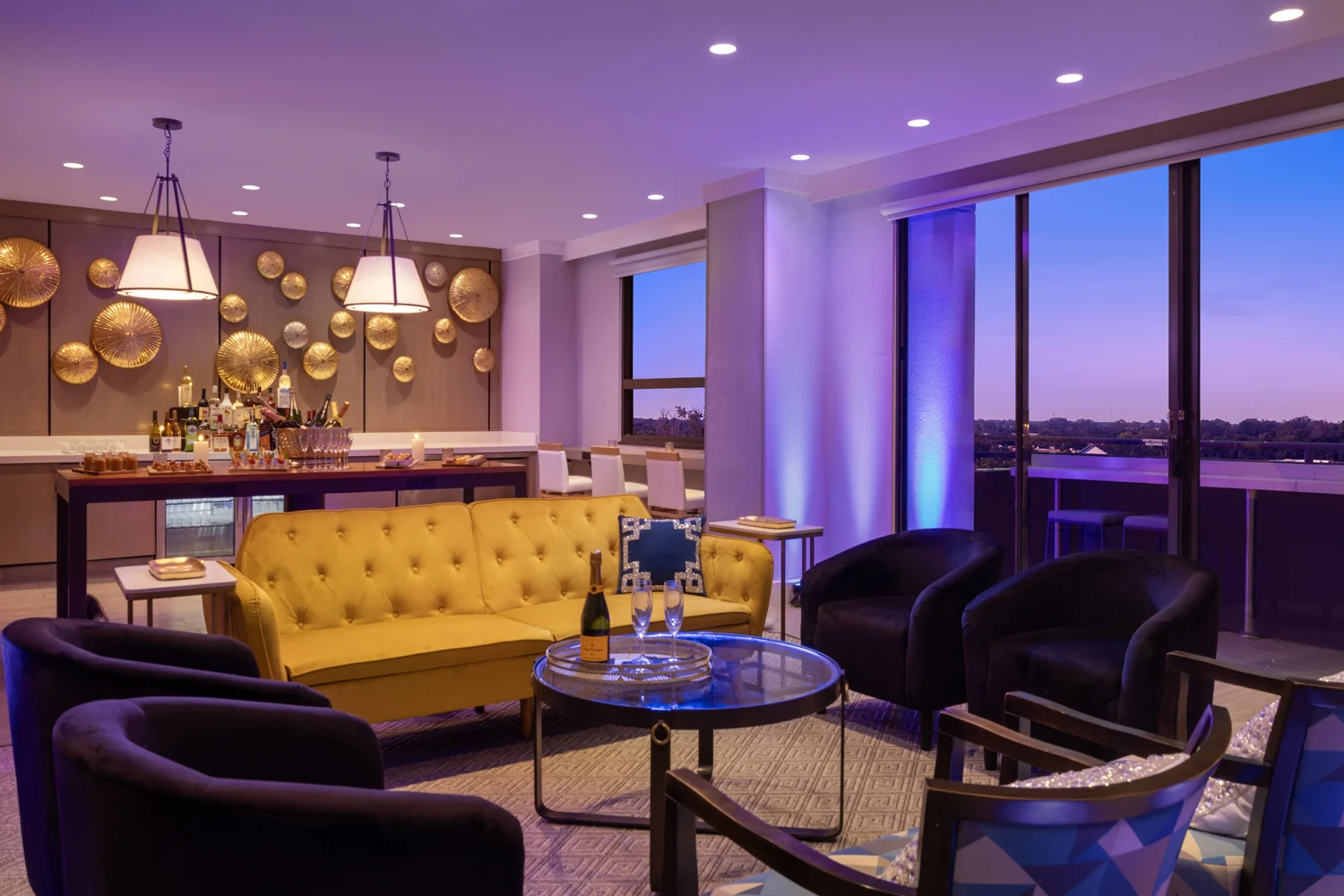 Club on Nine Lounge—intimate cocktail party setting