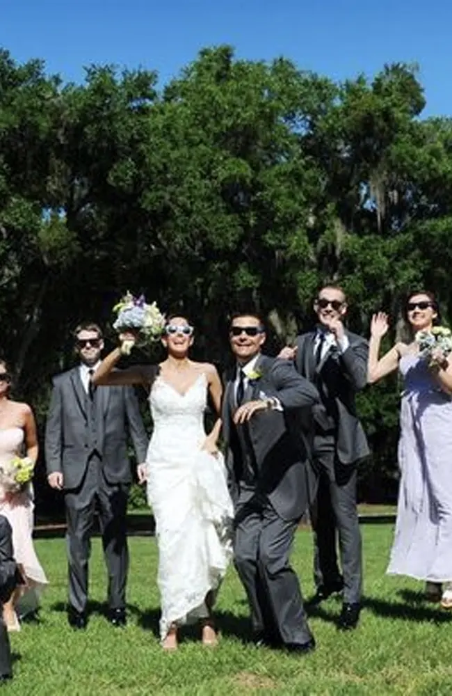 classic wedding venues with large trees in ocala